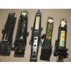 Домкрати Skoda. На всі моделі Skoda.