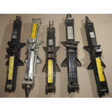 Домкраты Toyota б/у. На все ходовые модели Toyota. Заводские, оригинальные домкраты на Тойота.