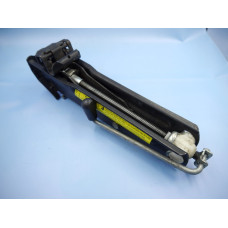 Домкрат Volkswagen Passat B7  2010-2014 3C0011031B