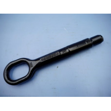 Буксирувальний гак Volkswagen Touareg (Фольксваген Туарег) 4H0805615A