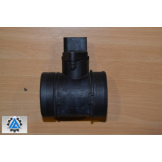 Расходомер воздуха Porsche Cayenne 0281002435 057906461C (Порше Кайенн, Порше Каеен)