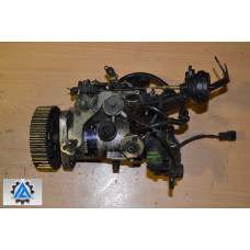 Топливный насос высокого давления Volvo V40 1.9 TD 1995-1999 66Кв/90Лс 8448B261B, R8448B261B (Вольво В40,