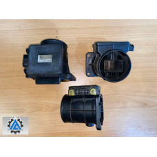 Витратомір повітря Mitsubishi Space Runner 2.0 BENZ 1999-2002 E5T08271, MD336481 (Мітсубісі Спейс Раннер, Міцубісі Спейс Раннер)