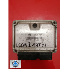 Блок управління двигуном Seat Leon 1.9tdi, 038906012AT 0281010062 (Сеат Леон, Сеат Лівон)
