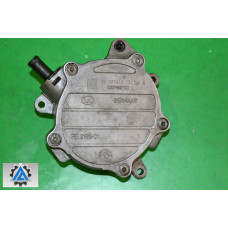 Вакуумний насос Volkswagen Passat B6 2.0FSI 2005-2010 06D145100D (Фольксваген Пассат, Фольцваген Пасат)